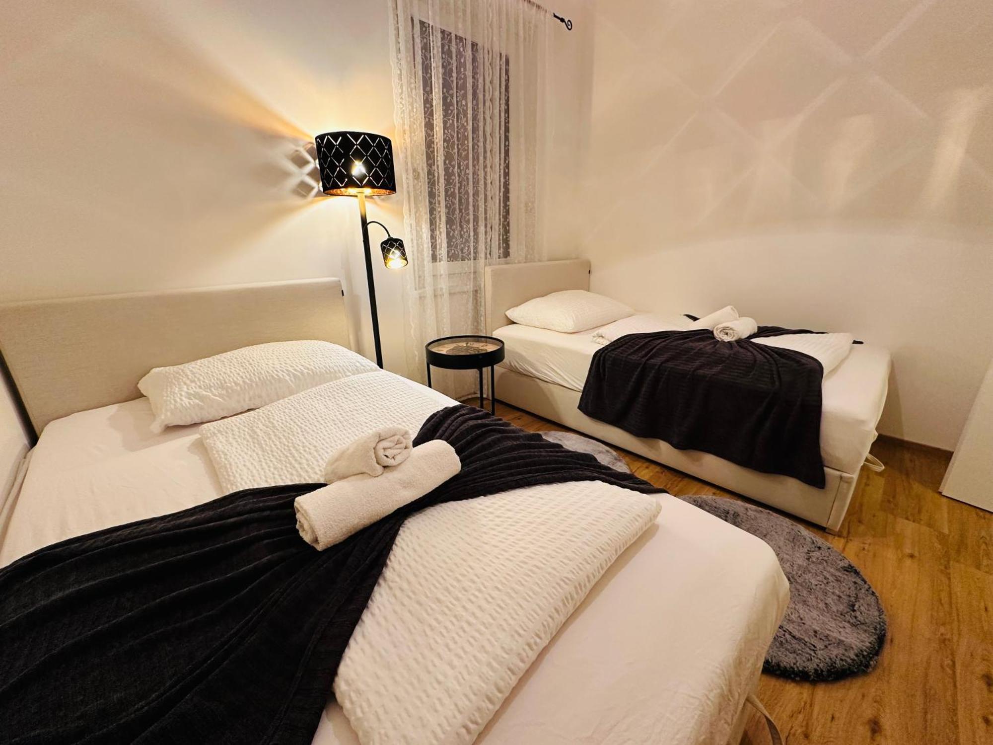Schoenbrunn Garden Apartments Vienna Esterno foto
